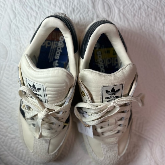 Adidas White and Black Sneakers Retro Style - Picture 8 of 11